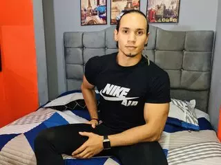 DylanMartinez sexe camshow