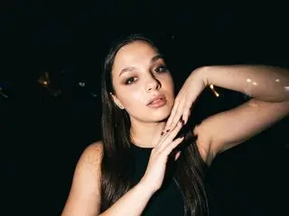 KorneliaSilk sexe prive