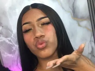 KylieVala livesex pussy