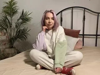OmeliaMils nude webcam